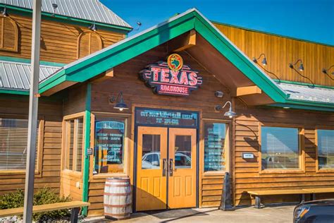 Does Texas Roadhouse Take Reservations? (2023 Updated)