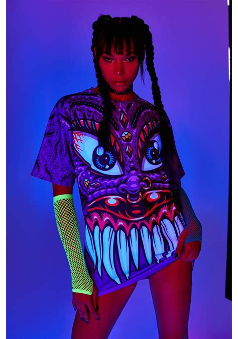 Neon Nightmares Graphic Tee | Festival fashion outfit, Rave outfits ...