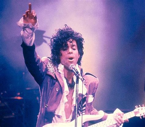 Pantone Honors Prince With Shade Of Purple| [site:name] | Essence