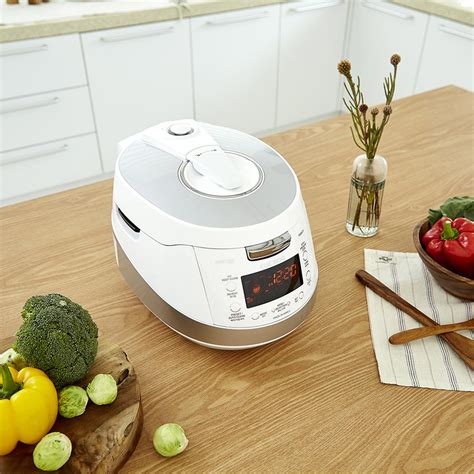 Cuckoo Electronics Stainless Steel 6 Cup Pressure Rice Cooker, White ...