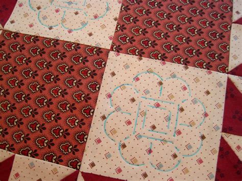 A Sentimental Quilter: Quilting with Stencils