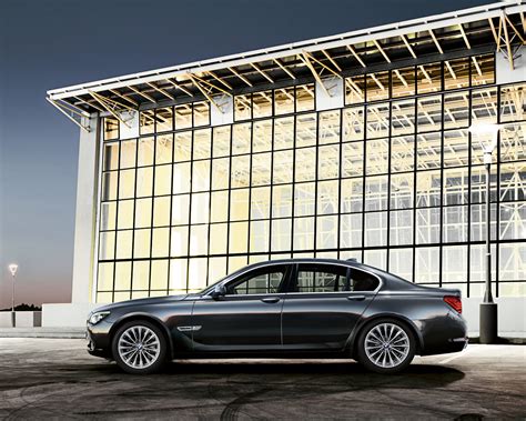 All-new BMW 7 Series wafts on to Indian shores- Specification, Price ...