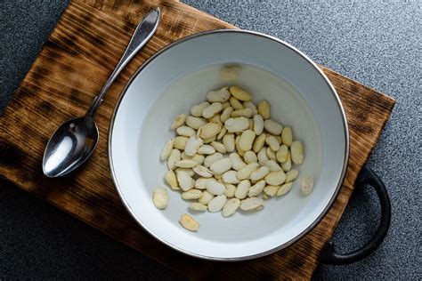 Guide to Soaking Beans: Two Methods for Soaking Beans | Dry beans ...