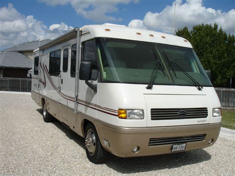 2001 Airstream Land Yacht 31 - Texas