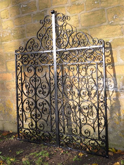 A pair of 19th century wrought iron garden gates - ARCHITECTURAL HERITAGE