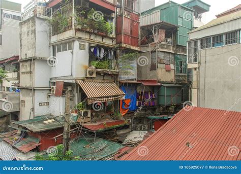 Houses of Hanoi editorial photography. Image of city - 165925077