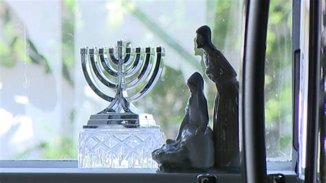 South Tampa mom, friend launch ‘Project Menorah’ in support of Jewish communities | FOX 13 Tampa Bay