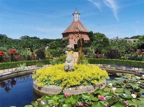 Walled Garden, Felbrigg Hall © PAUL FARMER :: Geograph Britain and Ireland