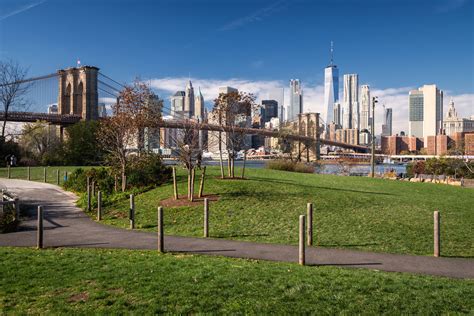 A Guide to Brooklyn Bridge Park and the Promenade