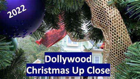 2022 Dollywood Christmas Up Close - YouTube