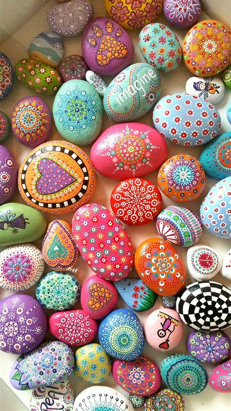 Painted stones | Rock painting designs, Painted rocks, Rock crafts