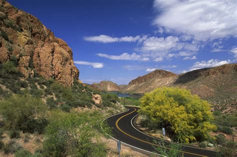 10 of the Most Iconic Scenic Roads You Need to Experience | KOA Camping ...