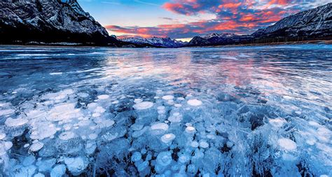 The World’s Most Beautiful Frozen Lakes, plus more incredible stuff you ...