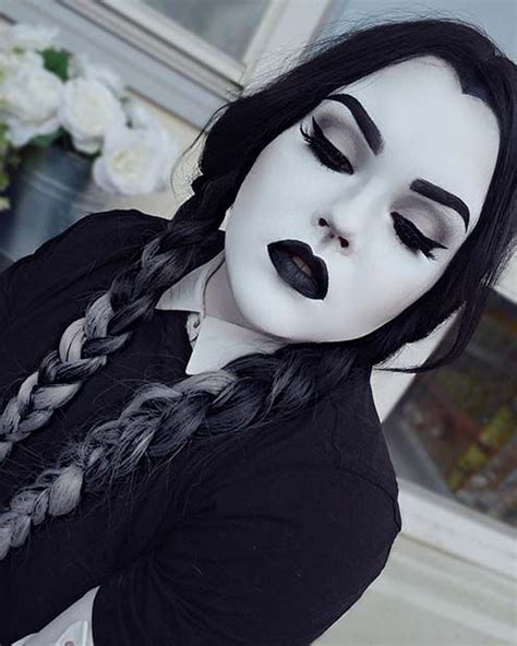 Black & White Wednesday Addams Halloween Makeup Looks Halloween, Last ...