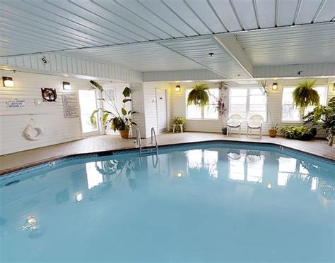 Ocean Isle Beach NC Hotel Amenties | The Islander Inn