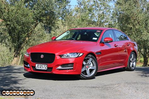 FIRST DRIVE: Jaguar XE – OVERSTEER