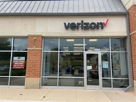 Geneva, Illinois: Verizon Store