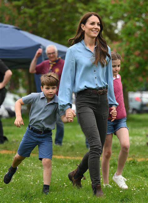 The Prince and Princess of Wales Take Part in Big Help Out — Royal ...