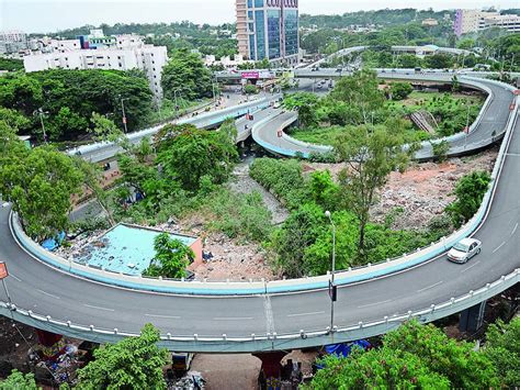 Improving Pedestrian Accessibility on Domlur Flyover