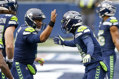 CBS Sports gets Seahawks roster all wrong for 2021