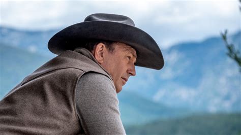 'Yellowstone' Season 3: Meet Roarke Morris & Get Ready for 'Big Reveals' (VIDEO)