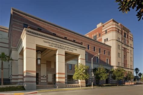 UCLA Medical Center, Santa Monica receives highest honor for nursing excellence | UCLA