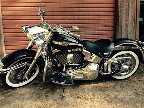 1997 Harley-Davidson FLSTC Heritage Softail Classic: pics, specs and ...