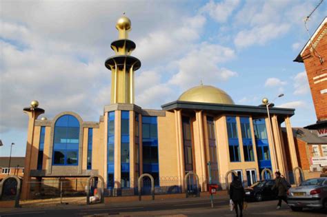 Abu Bakr Mosque Reading - Masjid (Mosque) in Reading | Halal Trip