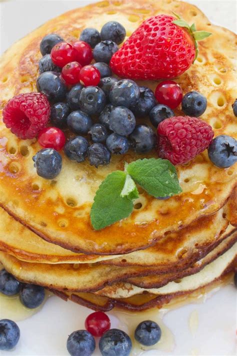 Fluffy Pancake Recipe Without Baking Powder - IzzyCooking