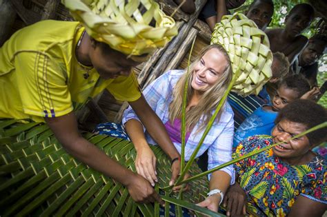 Women Weavers of Milne Bay - Paga Hill Estate - Port Moresby, Papua New ...