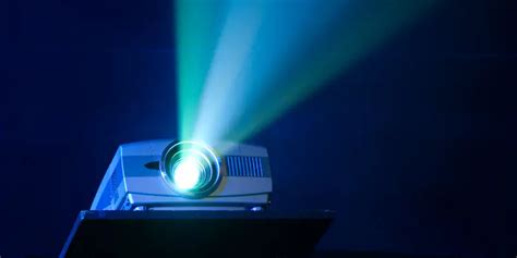 How do Laser Projectors Work? - Theater Desire