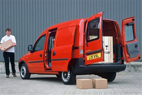 Vauxhall Combo van dimensions (2001-2011), capacity, payload, volume, towing | Parkers