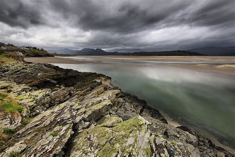 Borth-y-Gest | Wales beach, Best beaches in europe, Snowdonia national park