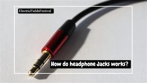 How Do Headphone Jacks Work? (Easy Guide!)