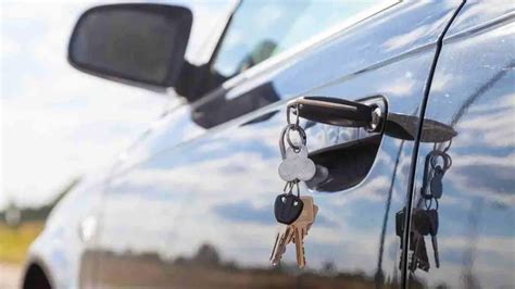 9 Reasons Why Key Turns But Won't Unlock Car Door [SOLVED]