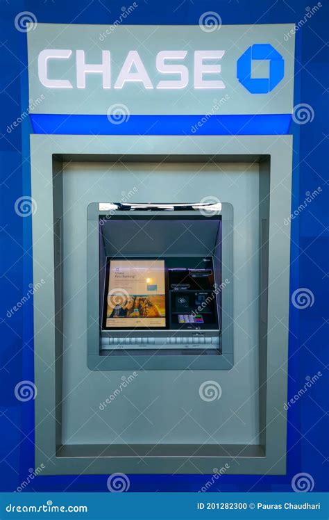 Chase Bank ATM Machine editorial image. Image of francisco - 201282300