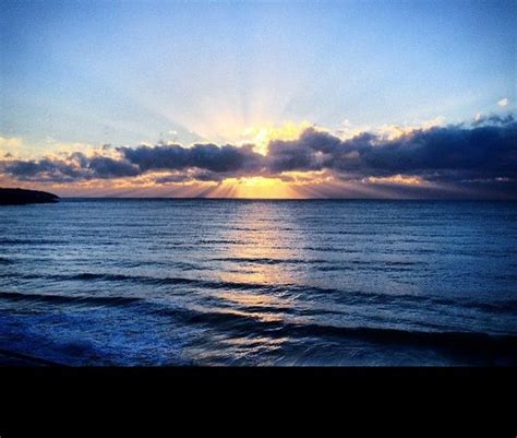 Gyllyngvase beach showing off a beautiful sunrise. Falmouth, Cornwall ...