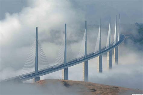 (France) – Millau Viaduct – World Highest Bridge | free download wallpaper