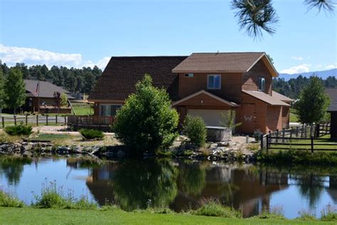 Pagosa Springs Cabin with Hot Tub