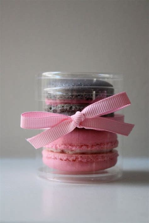 macaron wedding favors in box (by le bonbon) | Baby shower, Macaron wedding favor, Indian ...