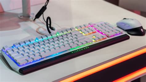 Alienware @ Gamescom 2019 [AW510K & AW310K RGB Gaming Keyboards] - YouTube