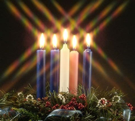 ADVENT WREATH represents God's love. The evergreen and the circle ...