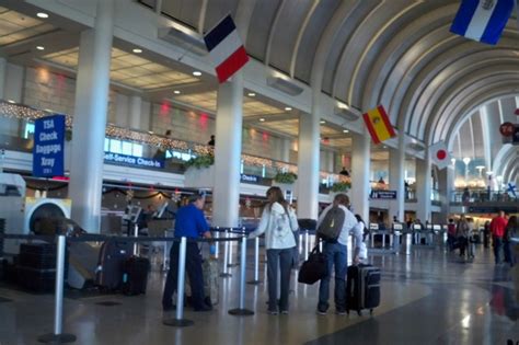 The Hopeful Traveler: Terminal Reality: LAX Terminal 4