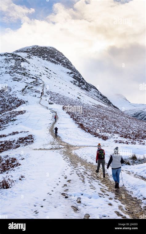 Catbells walk hi-res stock photography and images - Alamy