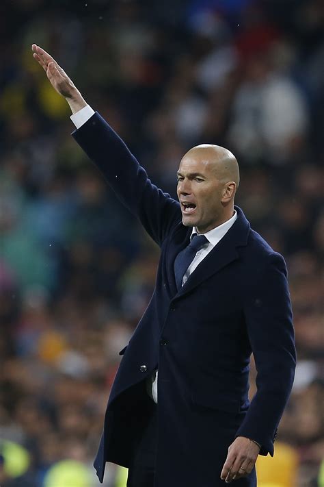 Keeping his cool as coach, Zidane keeps Madrid season alive | thv11.com