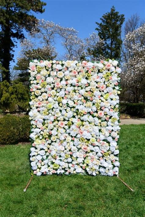 Something Chic Floral DSM decorative flower wall for outdoor ceremony and decor | Parede de ...