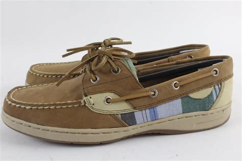 Maui Island Men's Shoes, Size 8 | Property Room