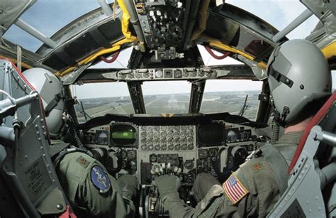 STUNNING! Inside the B-52 Stratofortress in 52 high-res images