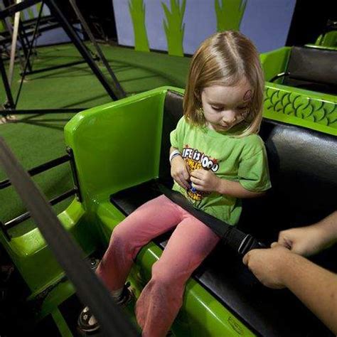 Verkäufer Praktisch Gegenstand roller coaster seat belt Pflegeeltern Kokain Nachweisbarer