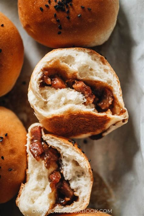 Baked BBQ Pork Buns (Char Siu Bao) - Omnivore's Cookbook